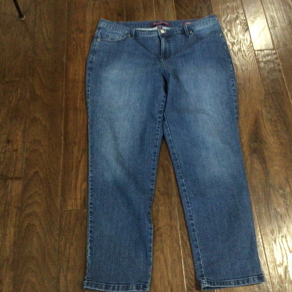 Gloria Vanderbilt, Amanda jeans size 16 W. Great shape. - Picture 1 of 7